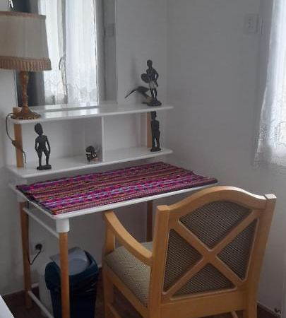 1 Chambre Pour 2 Personnes "Chez L'Habitant" Maison Possede Un Petit Chien Quincy-Voisins 외부 사진