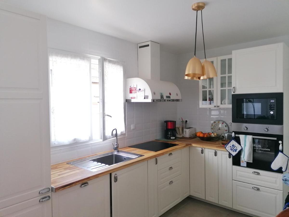 1 Chambre Pour 2 Personnes "Chez L'Habitant" Maison Possede Un Petit Chien Quincy-Voisins 외부 사진