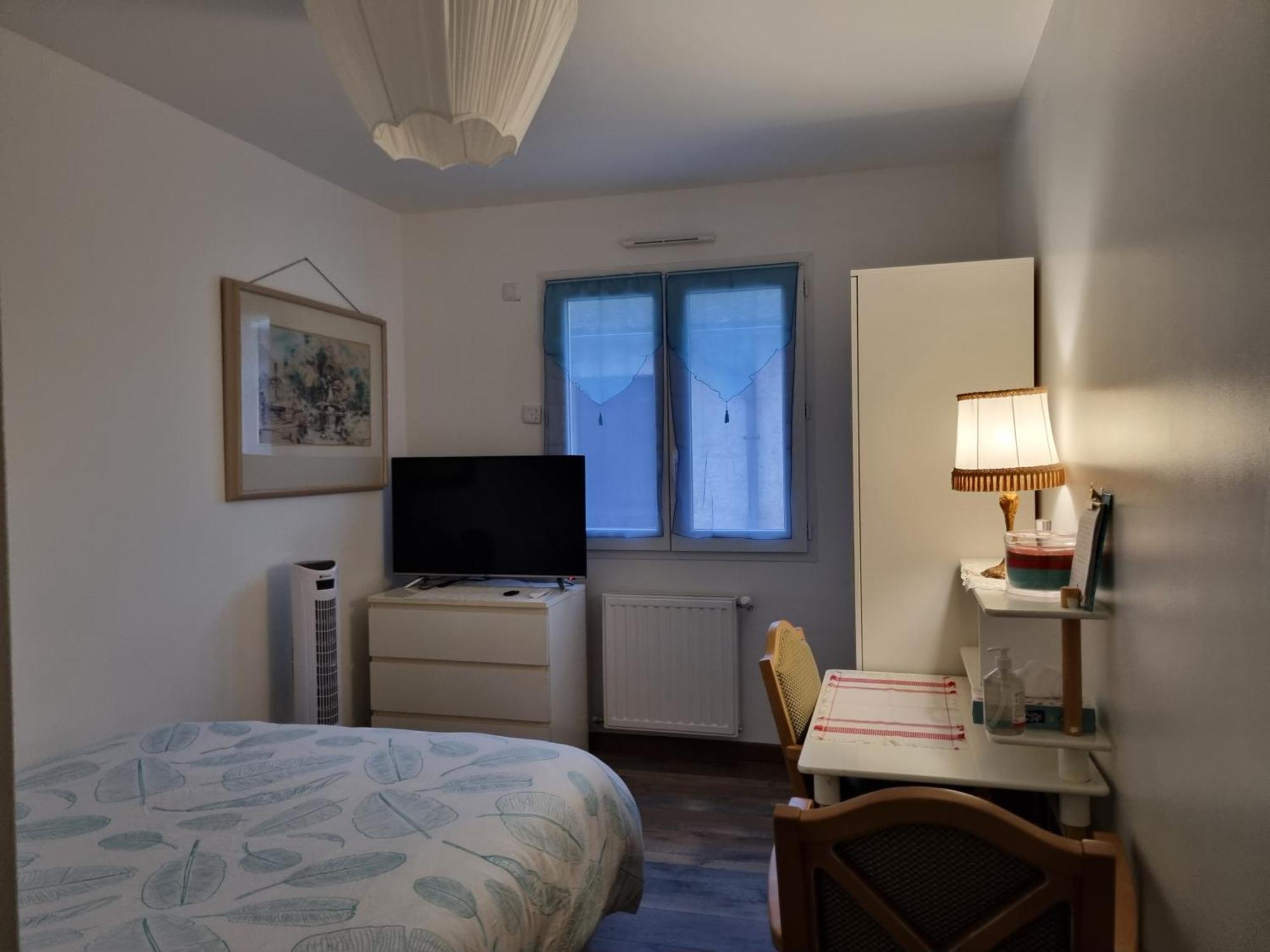 1 Chambre Pour 2 Personnes "Chez L'Habitant" Maison Possede Un Petit Chien Quincy-Voisins 외부 사진